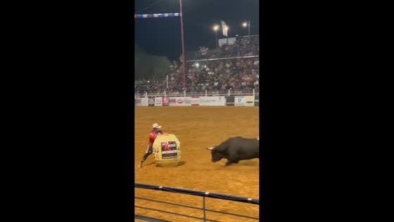 Bull charges rodeo performers in Denton, Texas