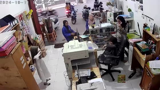 Chair Mishap in Banjarmasin