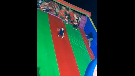 Child falls from bouncing castle in Santa Sylvina, Chaco Province