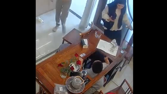 Child falls through table in Guangzhou, China