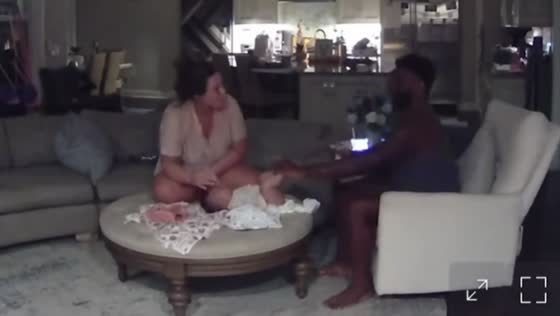 Baby makes a messy surprise in Florida, USA