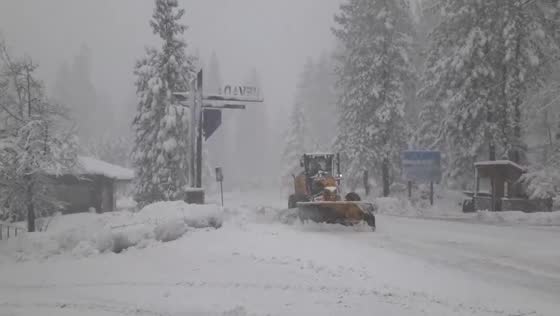 Snow removal efforts keep Stateline clear in Nevada, USA 
