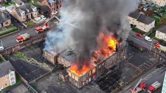 Flames and thick smoke engulf former Greenhill Primary School in Coatbridge, UK