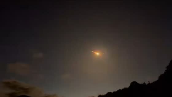 Rare meteor lights up night sky over Glasgow, Scotland