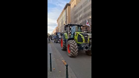 Tractor protest disrupts Brussels-Midi against EU-Mercosur deal in Belgium