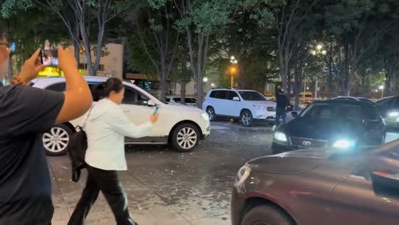 Sudden hailstorm catches people off guard in Beijing, China