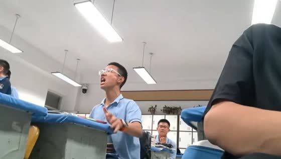 Student’s unusually loud burp draws laughter during study session in Inner Mongolia, China
