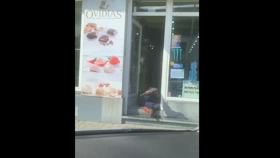 Rollerskater collides with store door in Quiévrechain, France