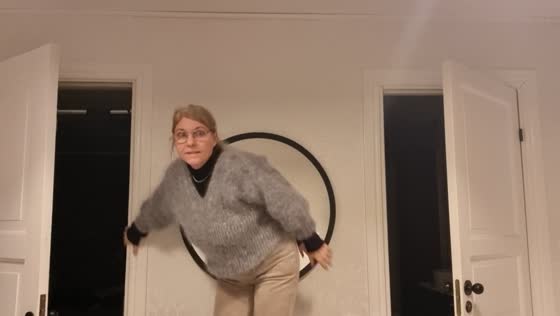 Person slips and falls while showing off outfit in Valbo, Sweden
