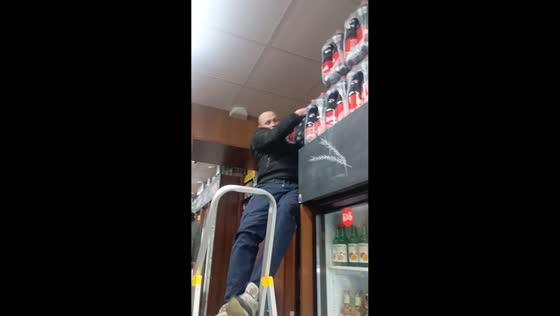 Man falls from ladder while reaching soda bottles in Bryansk, Russia