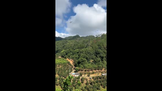 Drone collides with power line in Guangdong, China