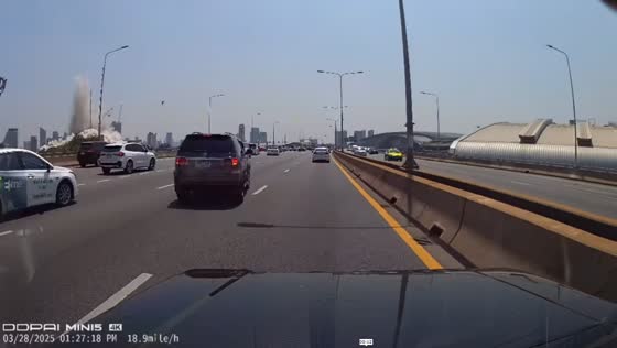 Dashcam captures building collapse during earthquake in Bangkok, Thailand
