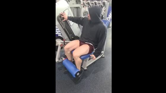 Workout machine malfunctions at Snellville Gym