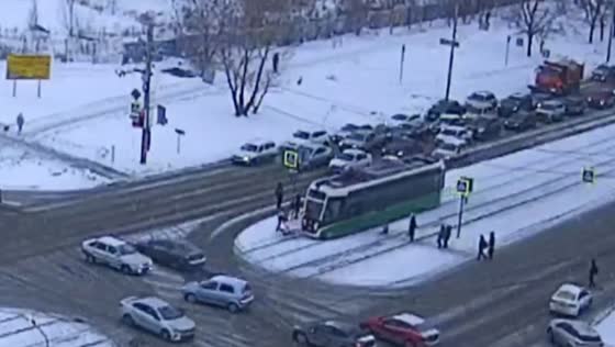 Tram hits pedestrians at crossing in Chelyabinsk