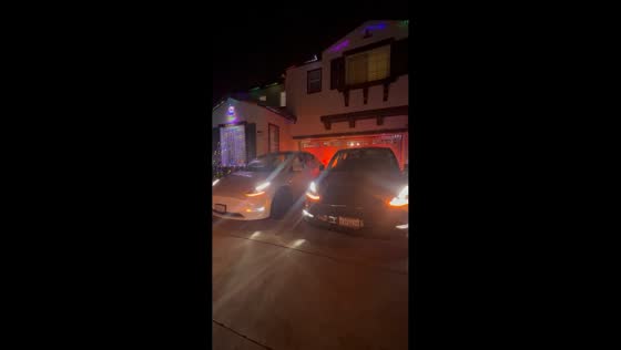 Tesla light show amazes on Christmas Day in California, USA