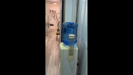Strong earthquake causes furniture to shake inside building in Marbella, Panama