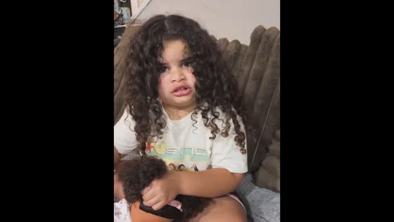 Little girl complains about mom’s hair combing in Miami, Florida