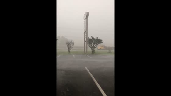 Hailstorm hits Lake Dallas, TX amid strong winds and rain