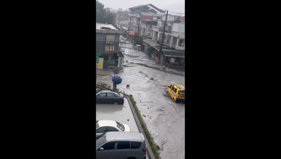 Barrier lake overflow causes flooding in Hualien, Taiwan