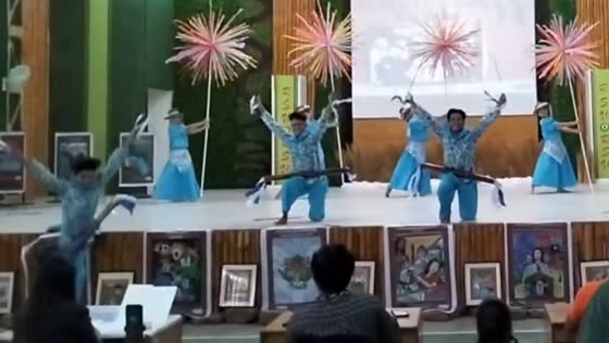 Folk dance resilience: performer bounces back after stage fall