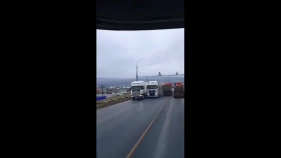 Four-vehicle collision on M-5 Ural highway in Chelyabinsk, Russia
