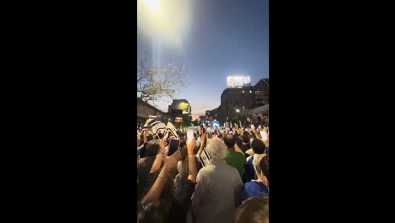 Buenos Aires unites in song: solidarity for Israel amidst Gaza-Israel conflict