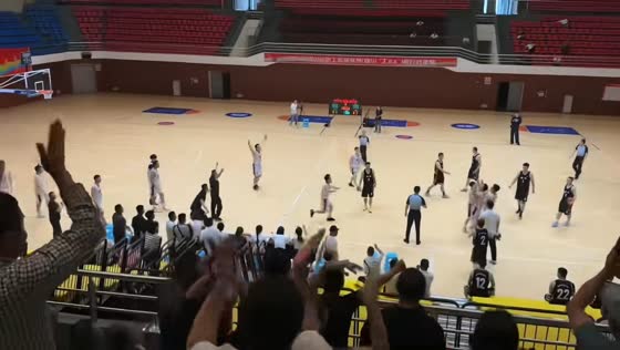 Late shot gives team lead at Nanchong basketball tournament in Sichuan, China