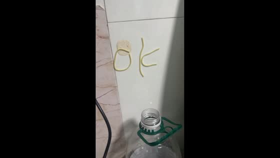 Noodles spell "OK" during cooking in Tianjin, China