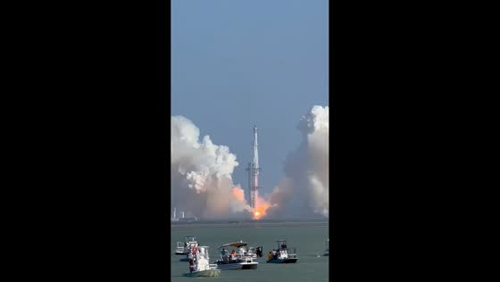 SpaceX's Starship Flight 13 lifts off from Starbase in South Padre Island, Texas, USA