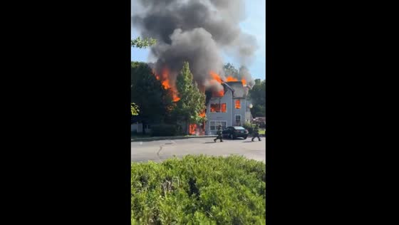 Fire destroys apartments at The Peaks in Nanuet, New York