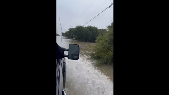 Hurricane Debby floods Laroche St & Palmetto Blvd in Edisto Beach, SC