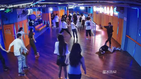 Skaters lose balance during roller skating session in Sichuan, China