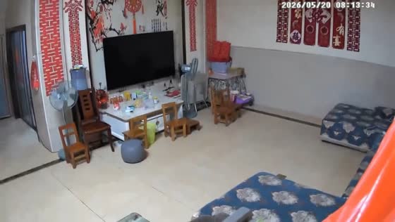 Living room shakes during earthquake tremors in Liuzhou, China