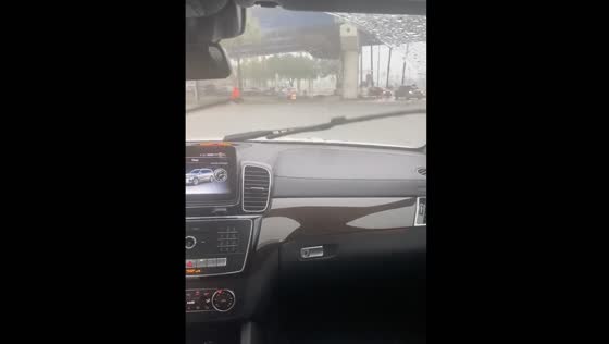 Flash floods submerge cars around Fort Lauderdale Airport: a warning to travelers