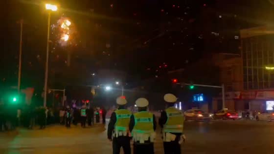 Balloon causes power outage during New Year's celebration in Anhui, China
