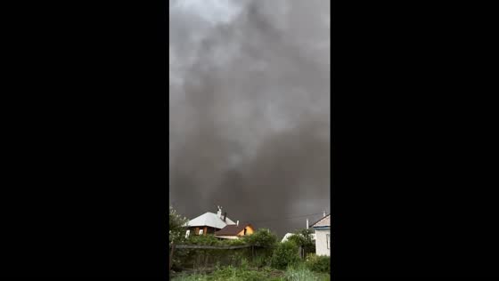 Severe storm engulfs Kiselevsk in black coal dust cloud