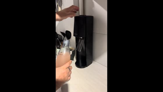 Soda maker sprays liquid everywhere in Buenos Aires, Argentina