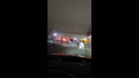 Massive steel frame swept by strong winds during severe storm in Hebei, China