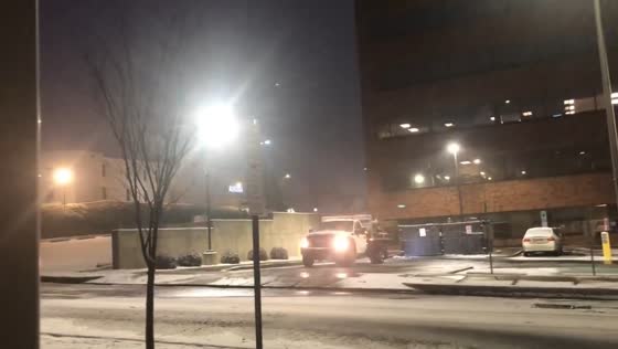Winter storm warning issued as light snow blankets region in Pennsylvania, USA