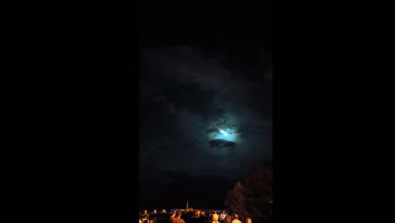 Clear meteor streaks across Safranbolu sky