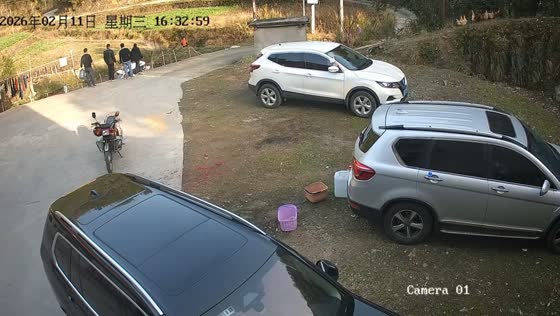 Car loses control and crashes into water stream in Guangdong, China