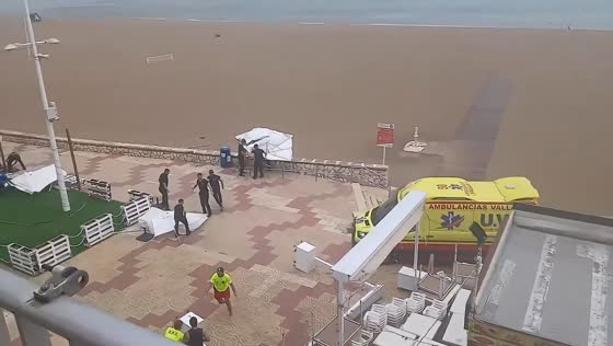 Man injured by flying beach umbrella during violent storm in Cullera, Spain