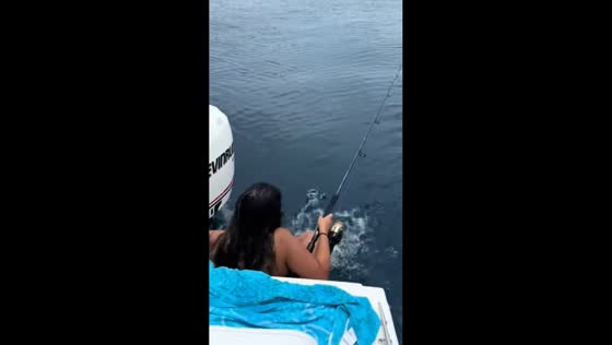 Sibling fishing prank ends in hilarious scare in Florida, USA