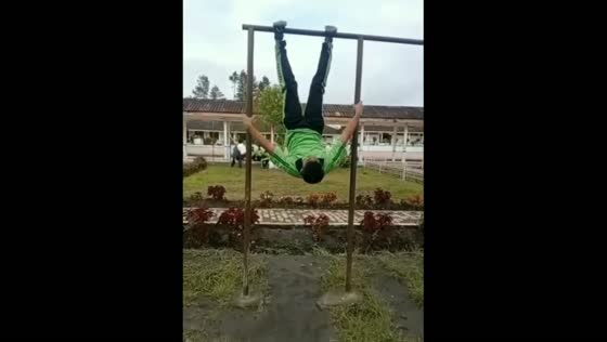 Student’s acrobatic attempt ends in fall at school in Dolok Sanggul, Indonesia