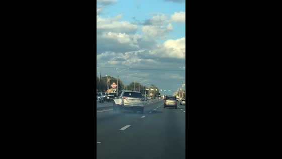 Reckless driving caught on video in Dallas, Texas, USA