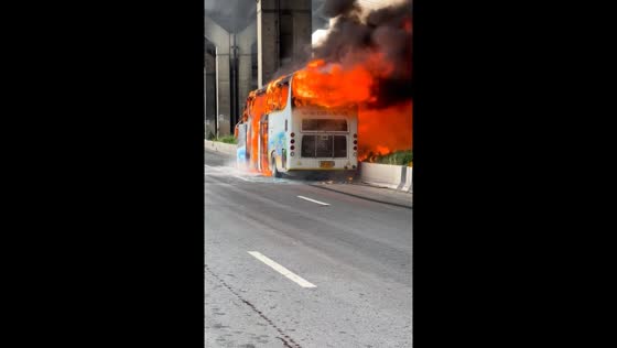 Bus fire on Vibhavadi Rangsit Road in Bangkok