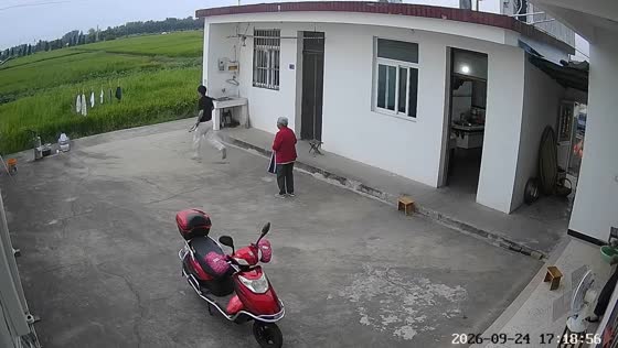 Boy drives ride-on toy car into ditch in Jiangsu, China