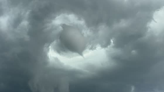 Funnel cloud appears over Ningbo during severe storm in Zhejiang, China