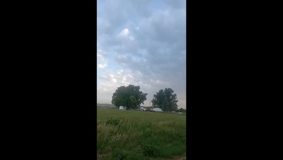 Severe thunderstorm winds sweep through Callaway, Nebraska