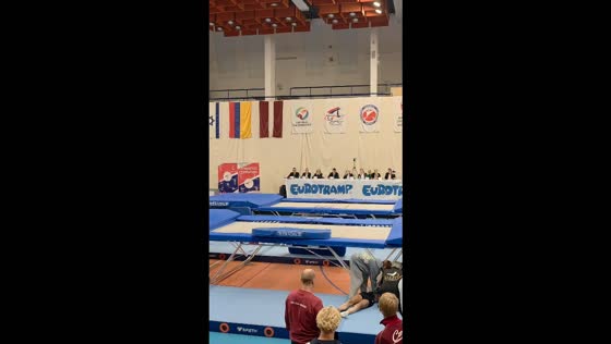 Trampoline gymnast falls off trampoline and suffers a concussion during session in Czechia